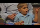 nene de 3 años escucha por primera vez | Recurso educativo 101971