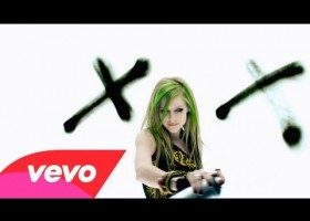 Ejercicio de listening con la canción Smile de Avril Lavigne | Recurso educativo 125912